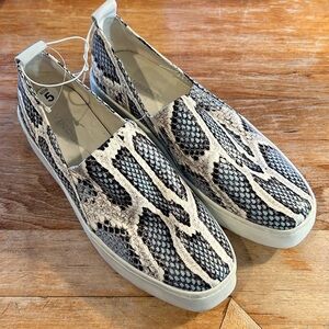 Vince‎ Saxon 2 Sneaker Flat Womens size 5 Snake Gray Leather Slip-On Platform